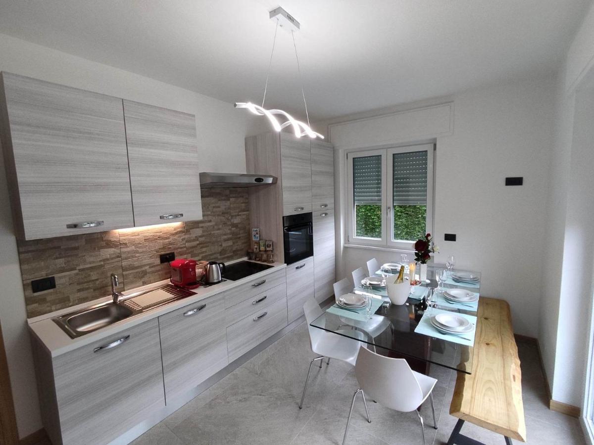 Tirano Express Luxury Apartments Extérieur photo