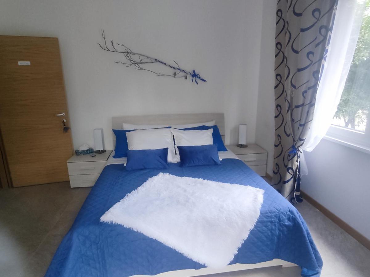 Tirano Express Luxury Apartments Extérieur photo