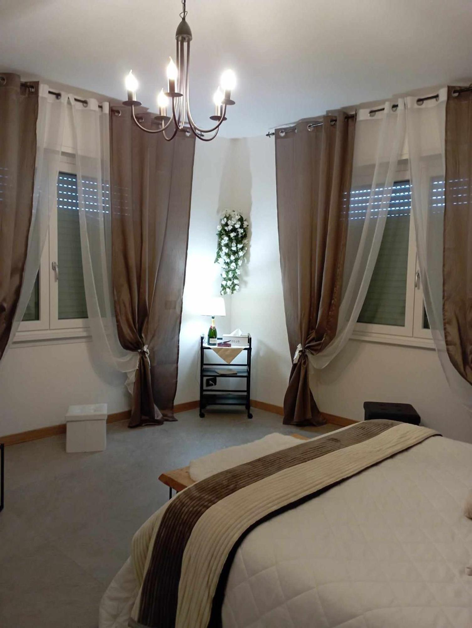 Tirano Express Luxury Apartments Extérieur photo