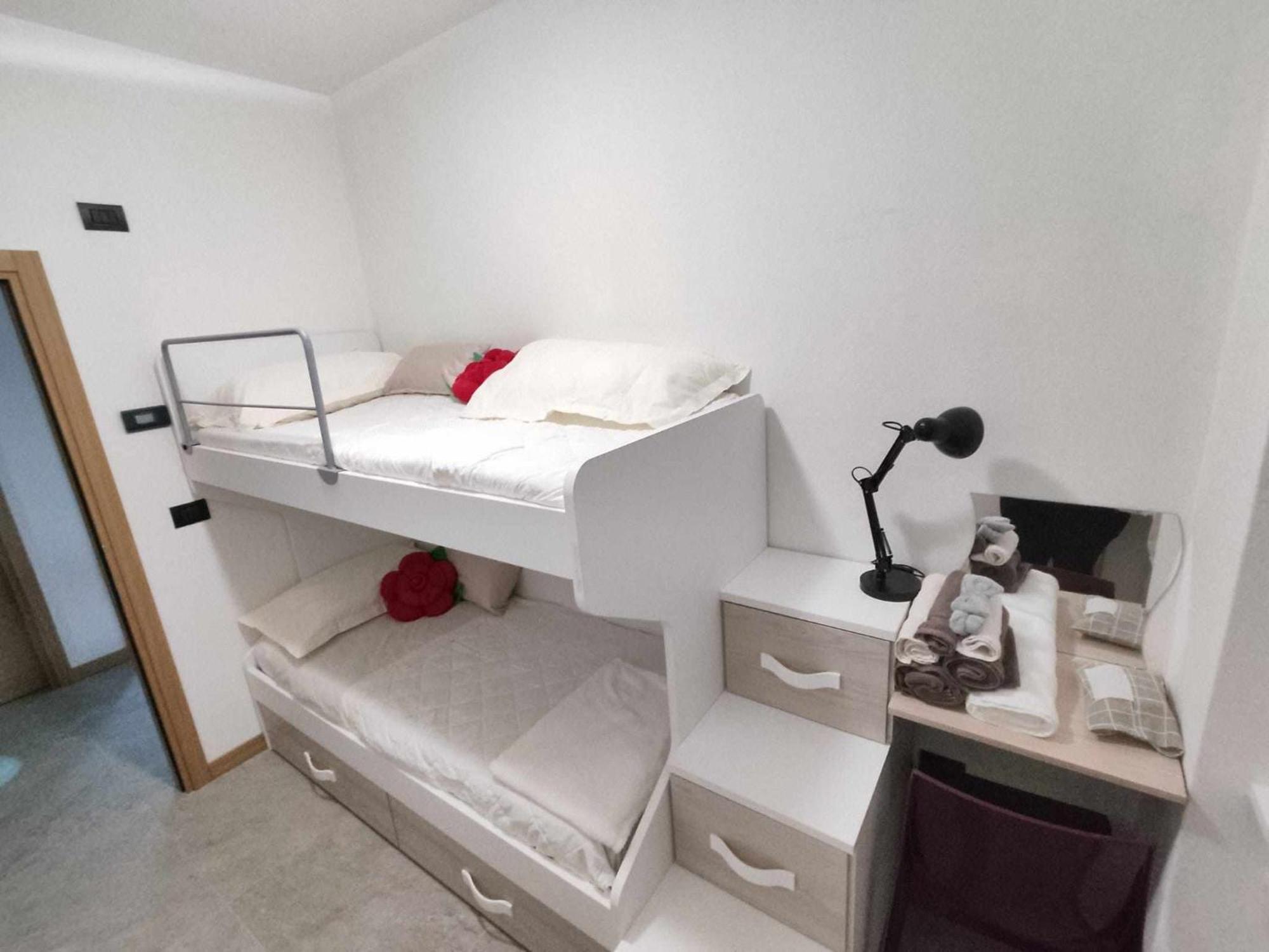 Tirano Express Luxury Apartments Extérieur photo