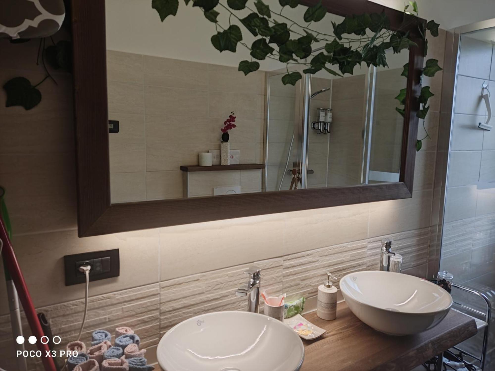 Tirano Express Luxury Apartments Extérieur photo